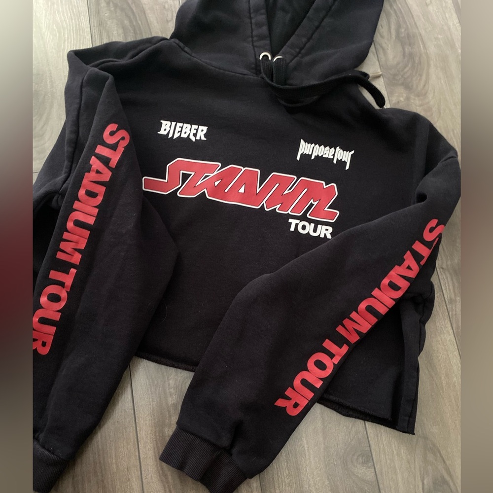 JUSTIN BEIBER PURPOSE TOUR STADIUM TOUR CROPPED HOODIE